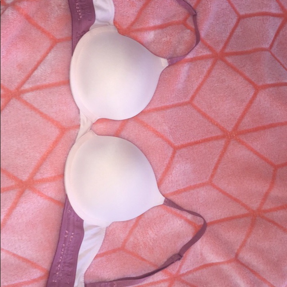 PINK Bra!