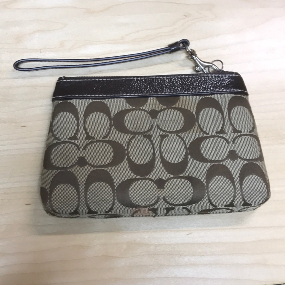 Coach Wristlet - Picture 2 of 4