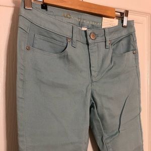 Lauren Conrad Aqua Blue Skinny Capri