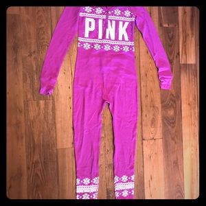 PINK Victoria’s Secret holiday onesie! 💕❄️✨