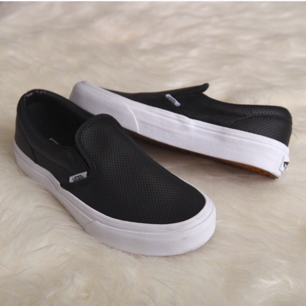 women’s black leather vans