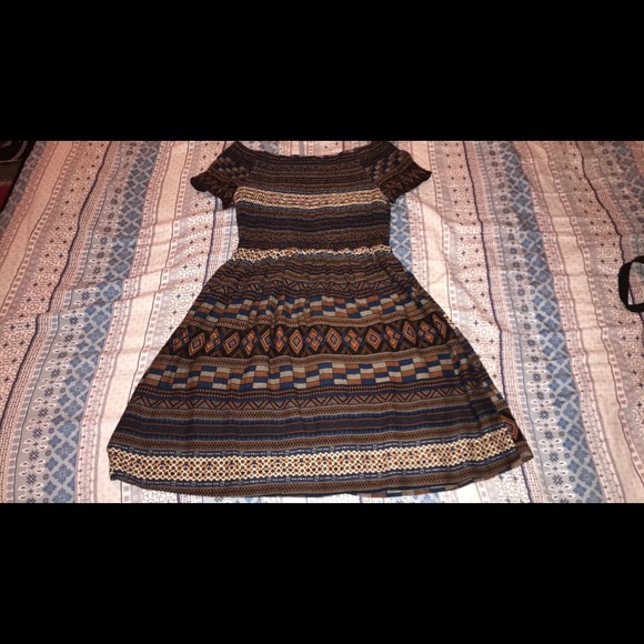 Dress - Picture 2 of 2