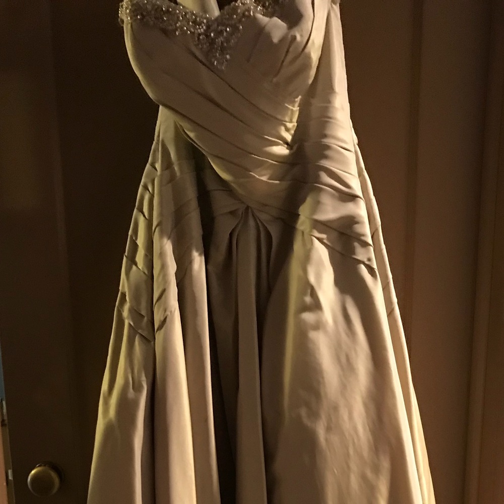 Mother-of-the-Bride dress - Picture 4 of 5