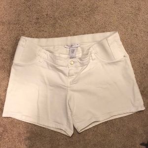 Maternity shorts