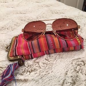 Women’s GUESS Aviator Sunglasses Gold