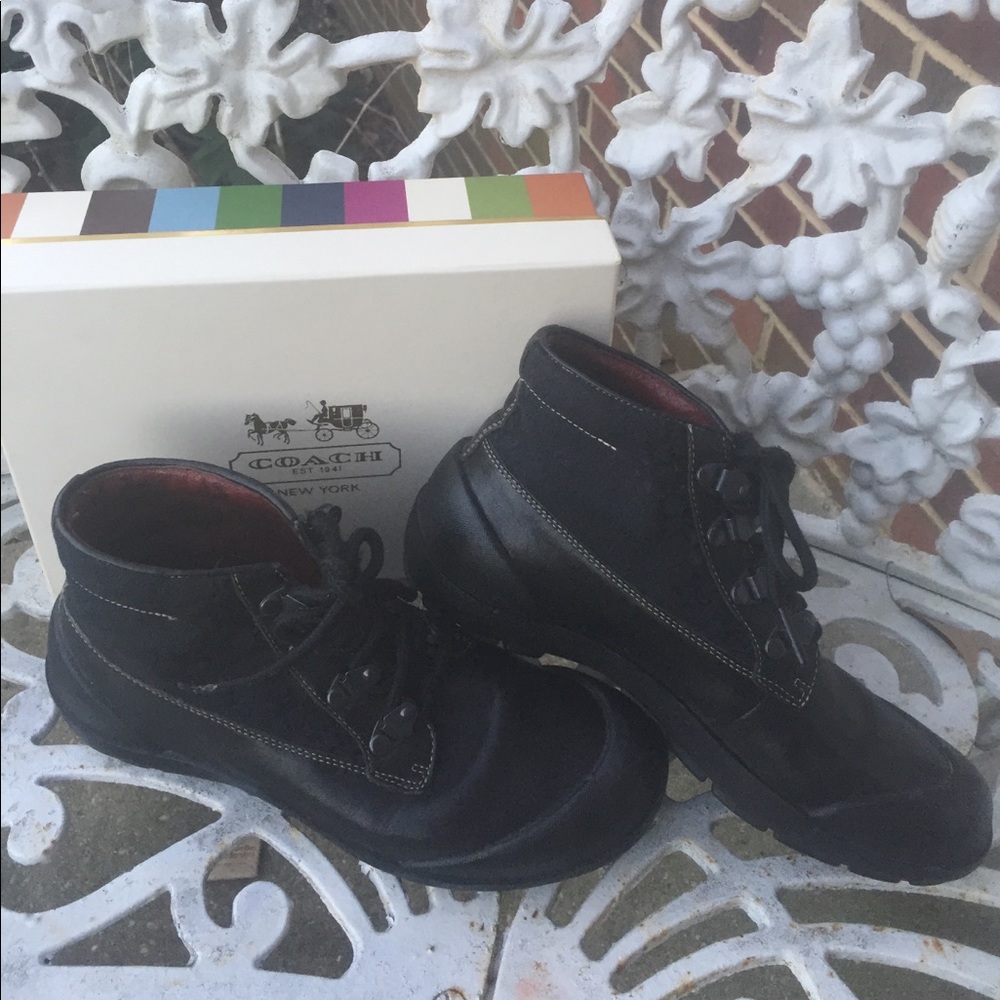 COACH SIGNATURE BOOT