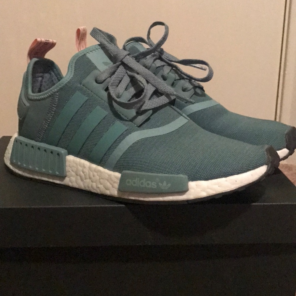 Women's NMD R1