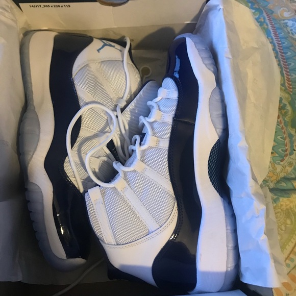 Air Jordan Shoes - Jordan retro 11 sz 7y