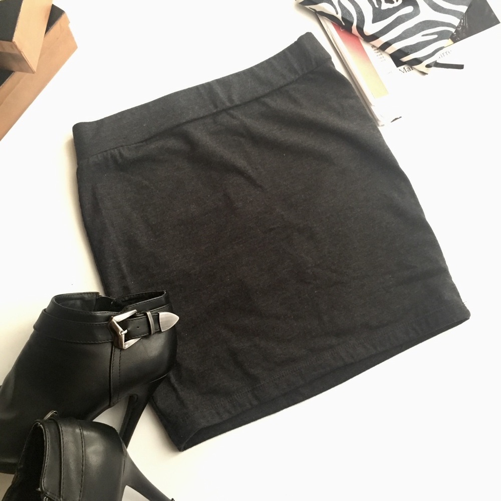 Women’s Forever 21 Dark Gray Mini Skirt