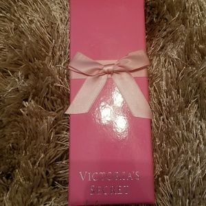 Victoria secret necklace