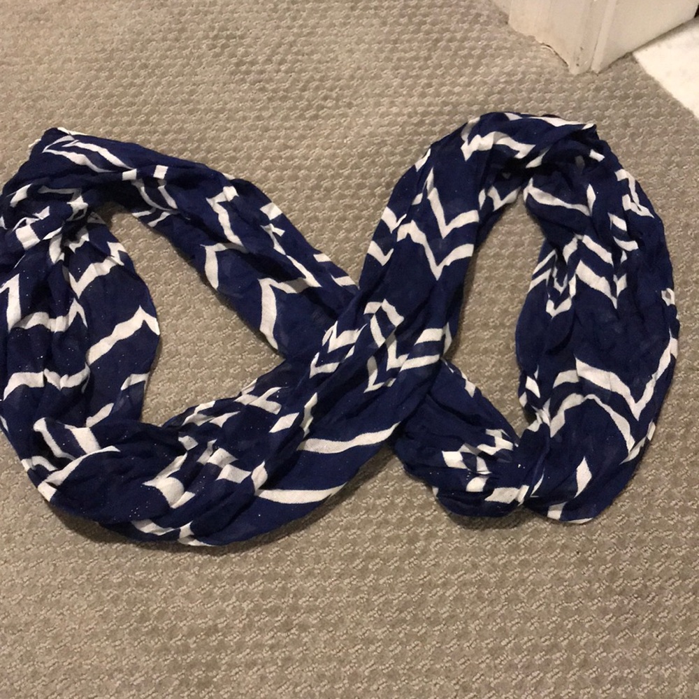 NWT NAVY BLUE/WHITE and Glitter infinity scarf