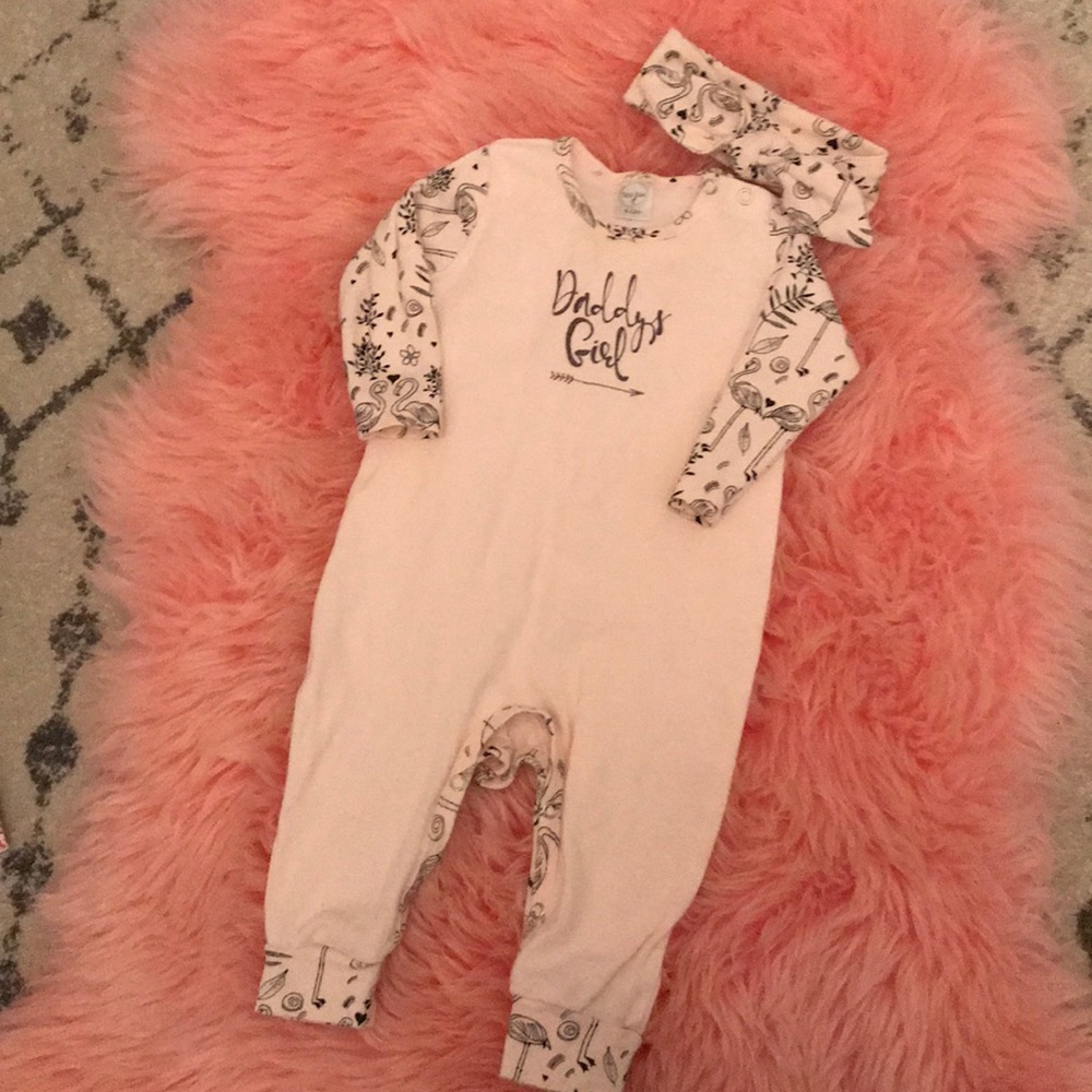 Cute infant romper and bow