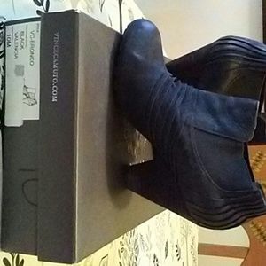 Black soft leather Vince Camuto booties