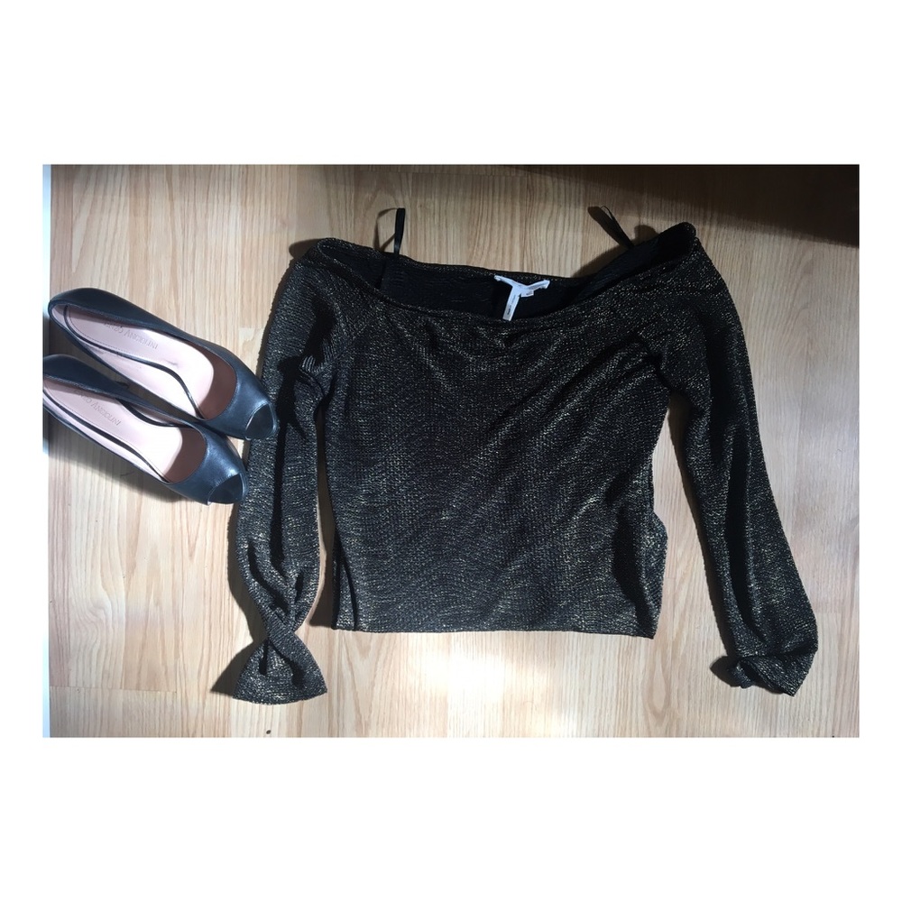BCBGENERATION Black and Gold Knit dress