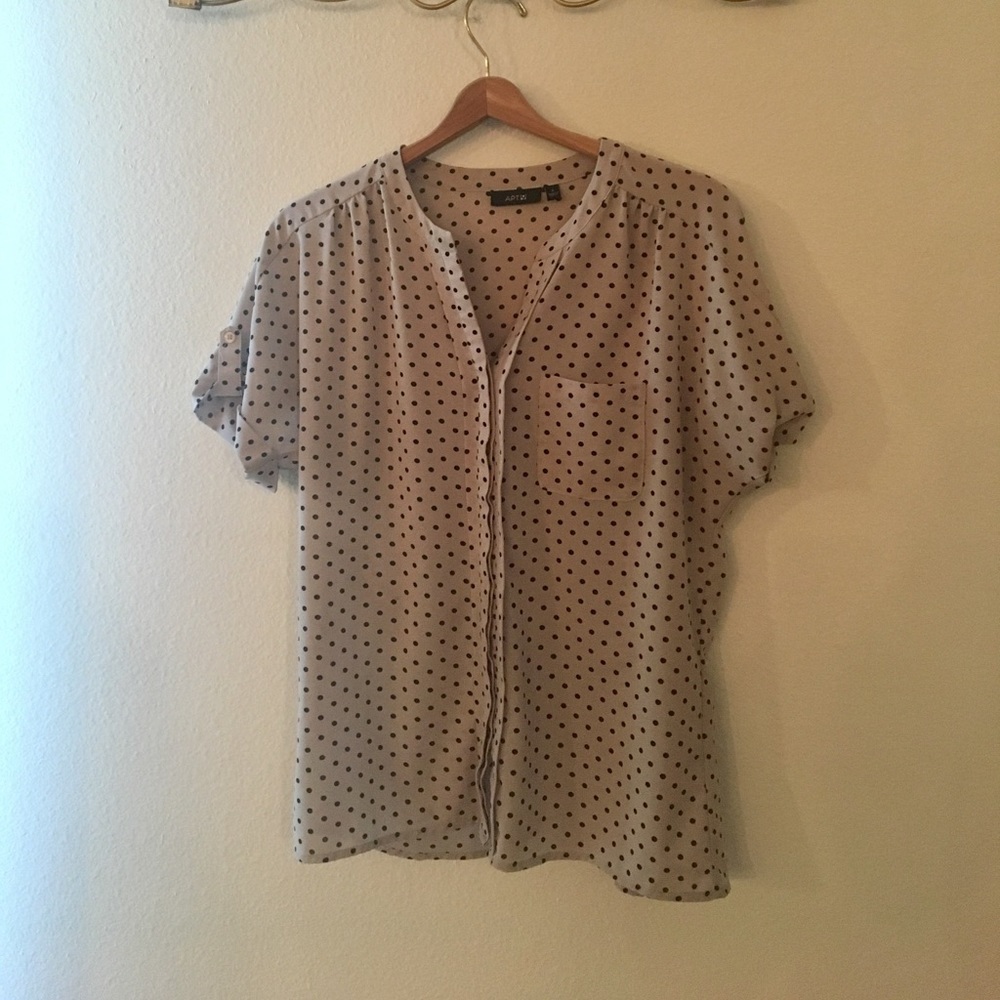 Apt 9 beige polka dot blouse- GREAT work basic!