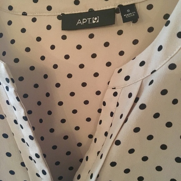 Apt 9 beige polka dot blouse- GREAT work basic! - Picture 3 of 5