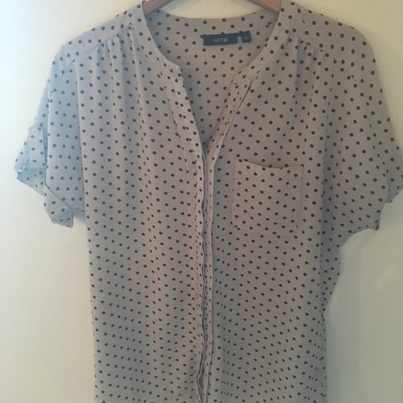 Apt 9 beige polka dot blouse- GREAT work basic! - Picture 4 of 5