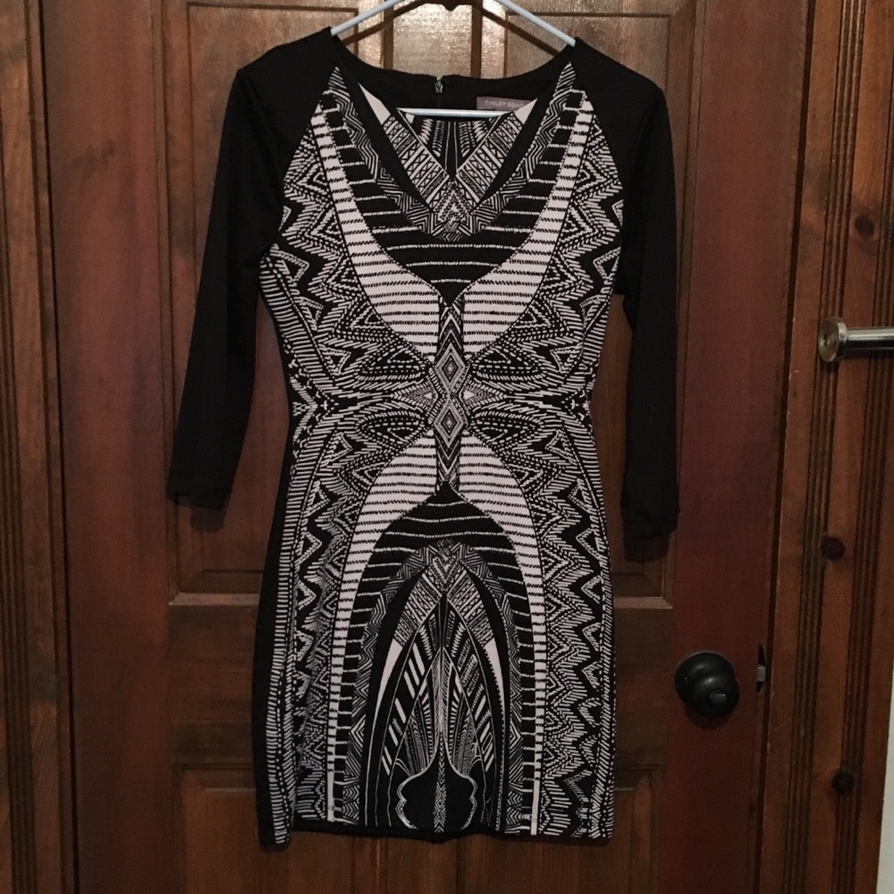 Tinley Road size M body con mini cocktail dress