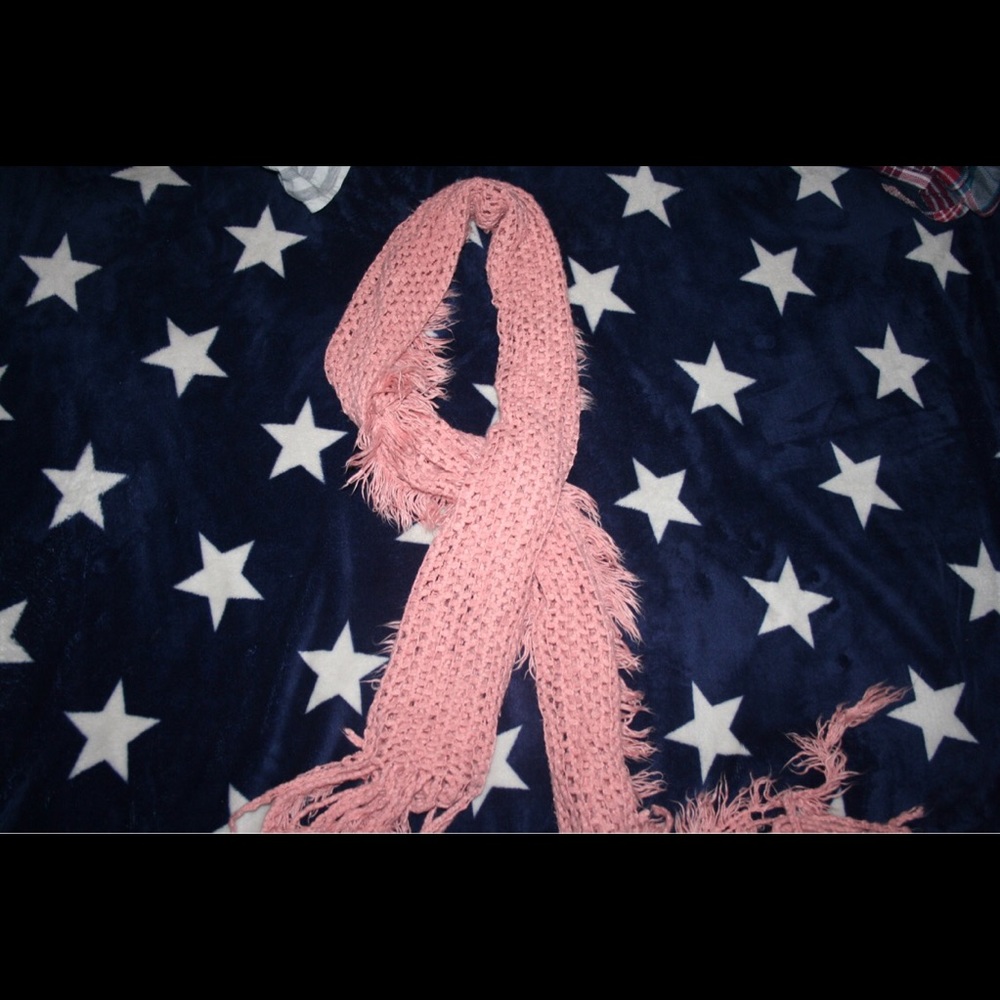 Charlotte Russe pink knit scarf
