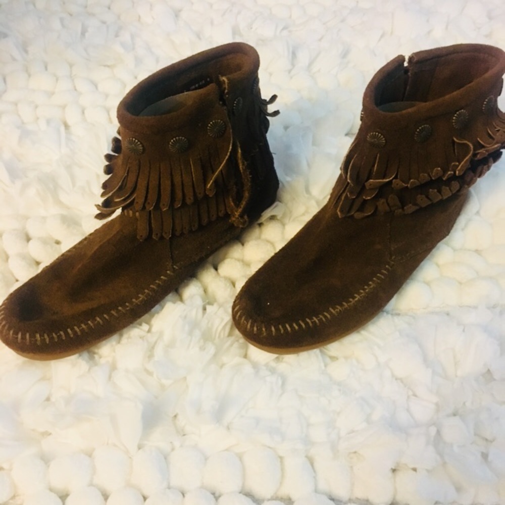 Minnetonka Fringe Ankle Boots-Like New