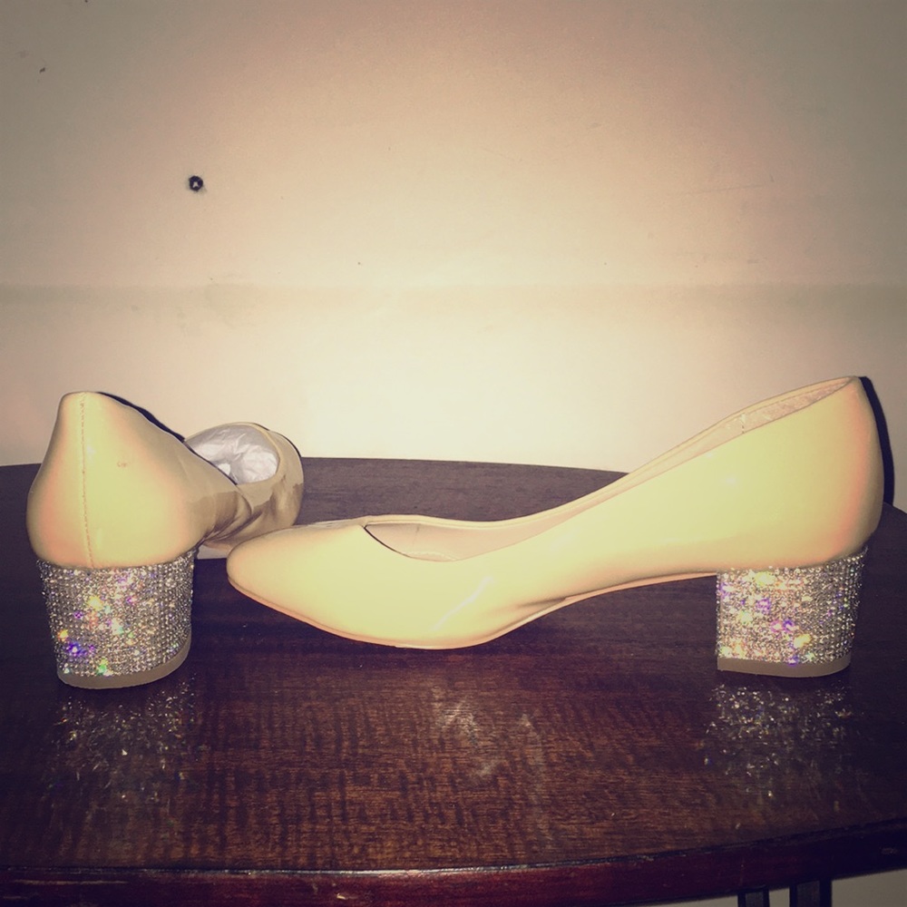 Patent leather cream flats