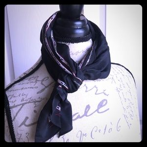 Ginnie Johansen Thin black scarf with red & white