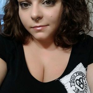 Meet your Posher, Katrina