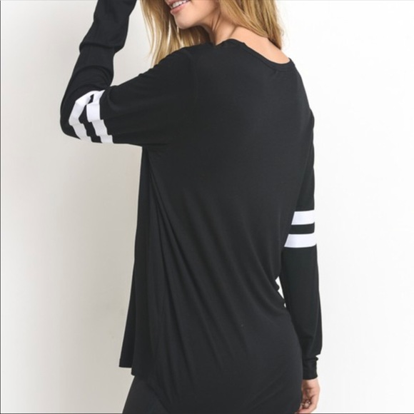 TAKING REASONABLE OFFERS! Long sleeve baseball tee - Picture 4 of 4