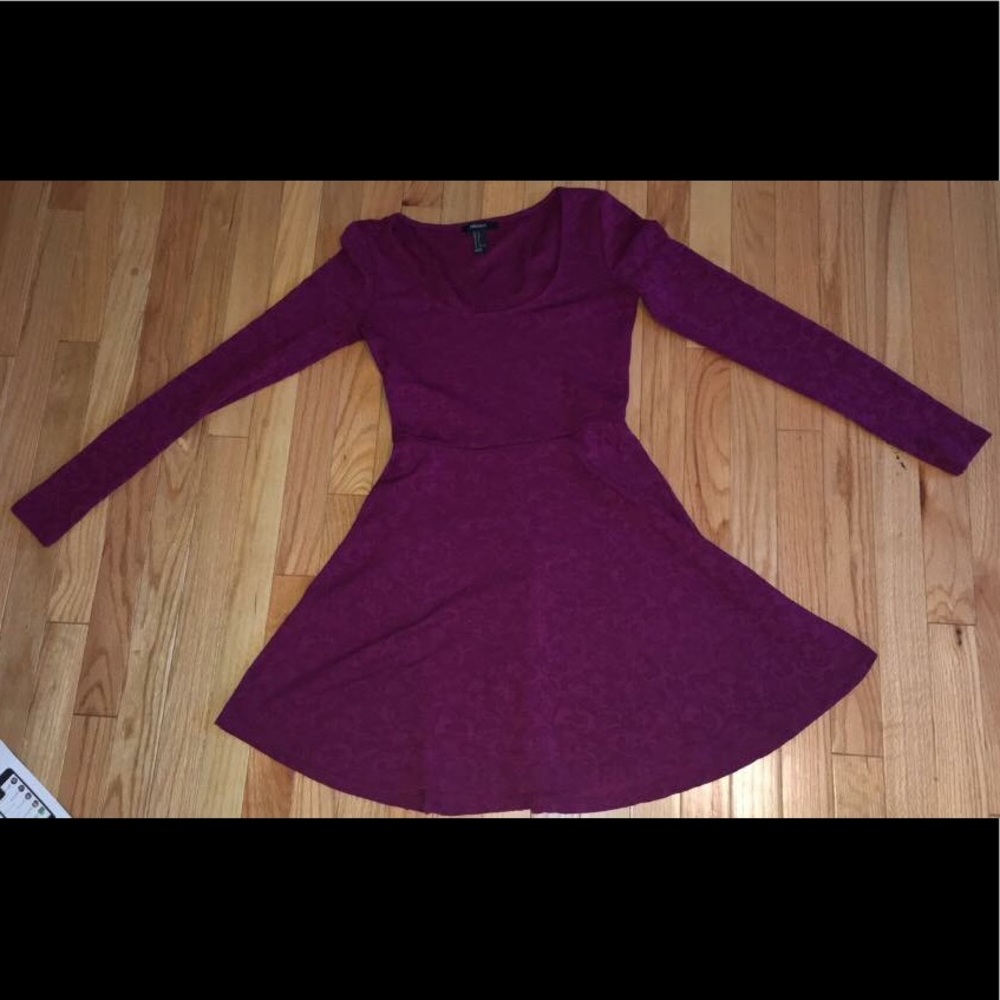 Forever 21 magenta long sleeved dress
