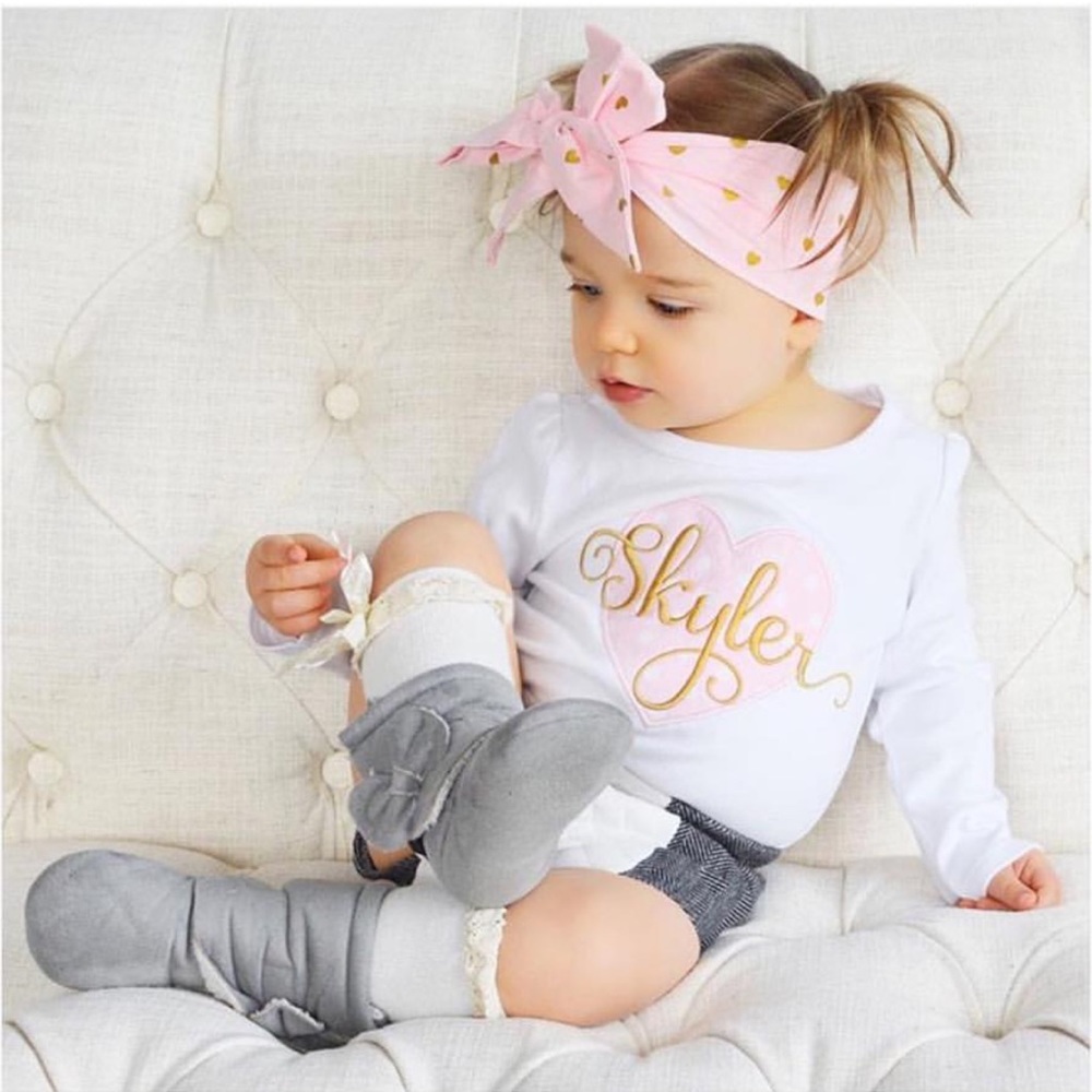 🌿Gray Faux Suede BootieBoots with Bows!