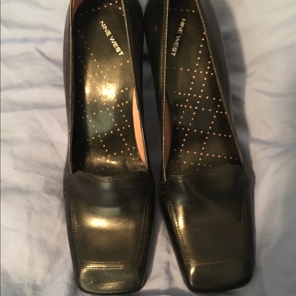 Nine West pumps