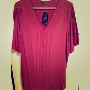 🍁🍂NWT Maroon embroidered top🍂🍁
