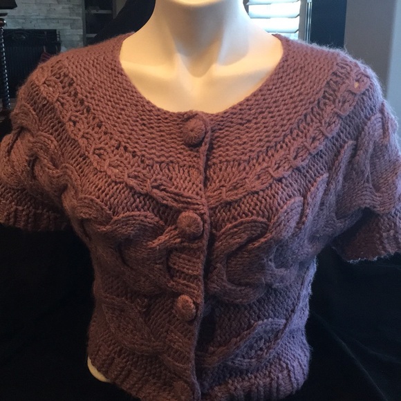 Cropped short sleeve sweater - Picture 1 of 4