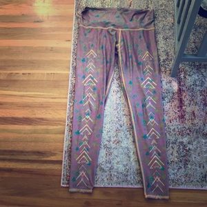 Teeki yoga pants size large