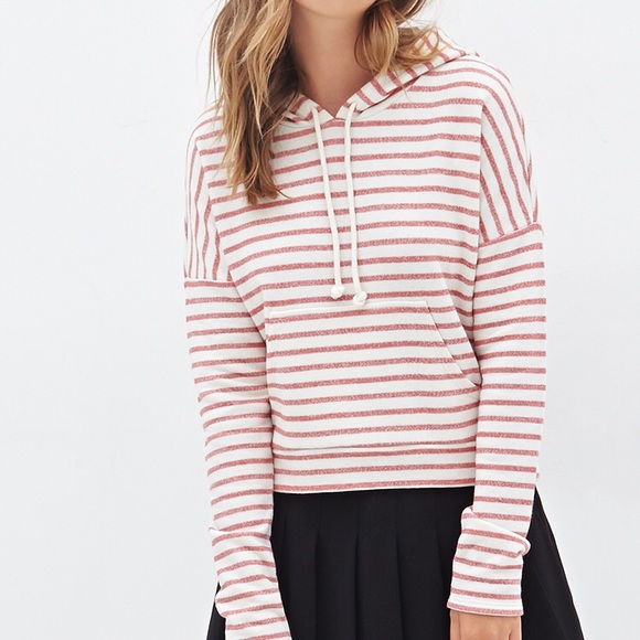 Cute Stripped Cropped Sweatshirt - Picture 2 of 5