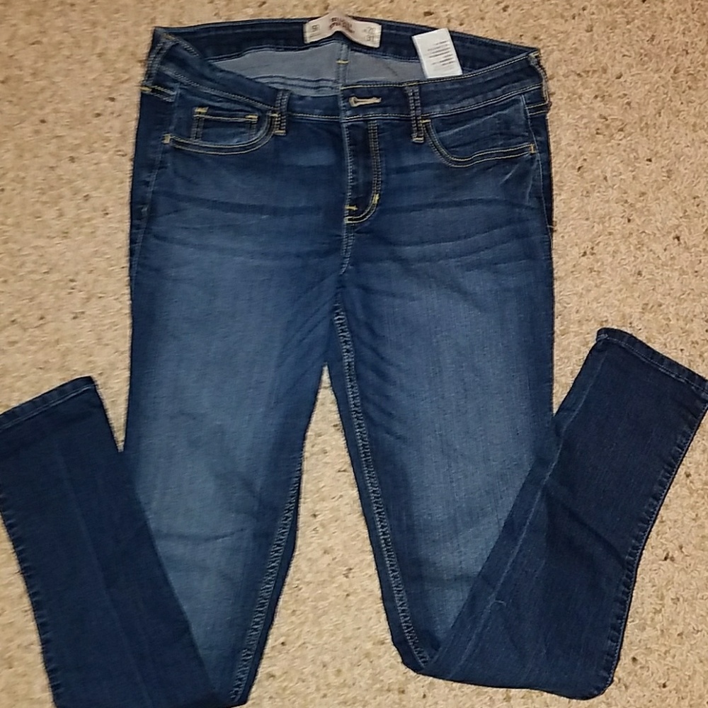 Hollister sz 9 skinny jeans