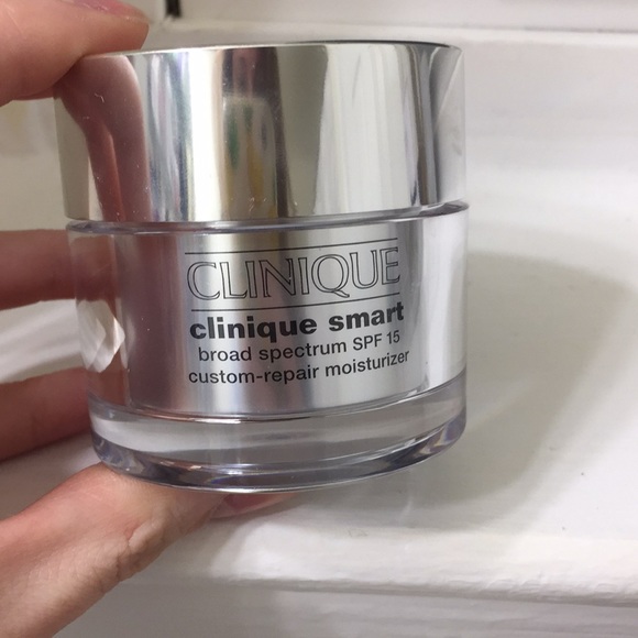 clinique smart day