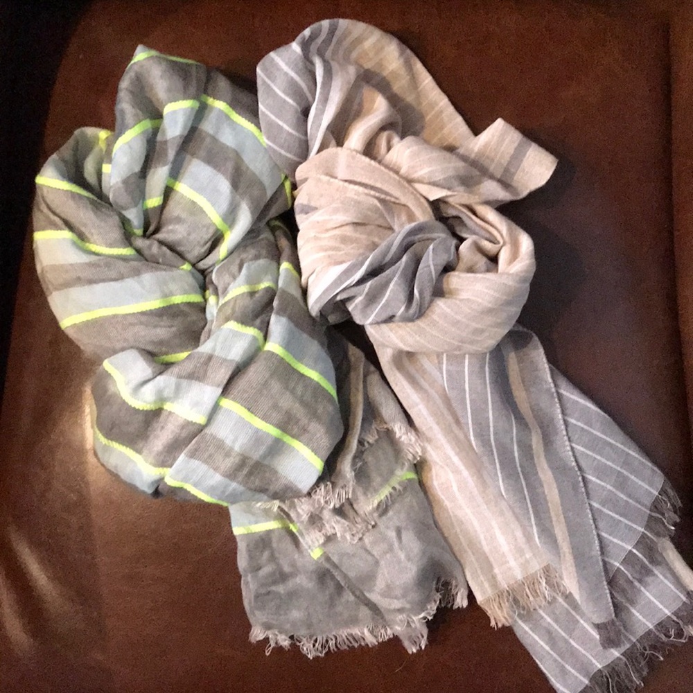 2 lightweight stripe scarves