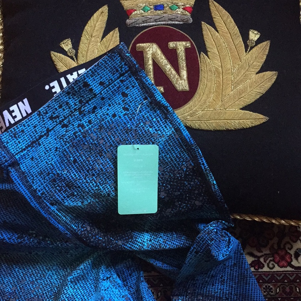 Never Too Late: athletic leggings