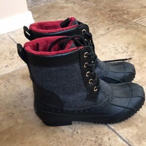 Tommy hilfiger rain/snow boots
