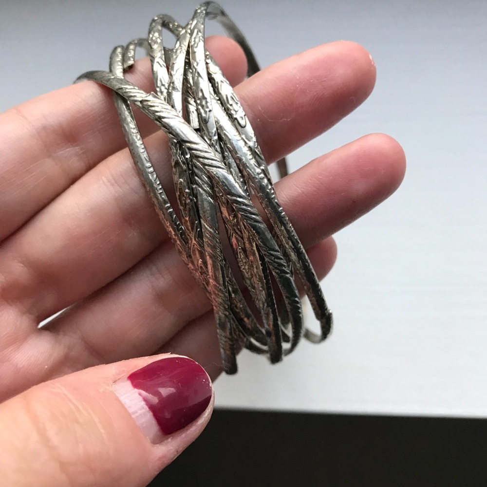 Vintage Thin Silver Interlocking Bangle Bracelets - image 3
