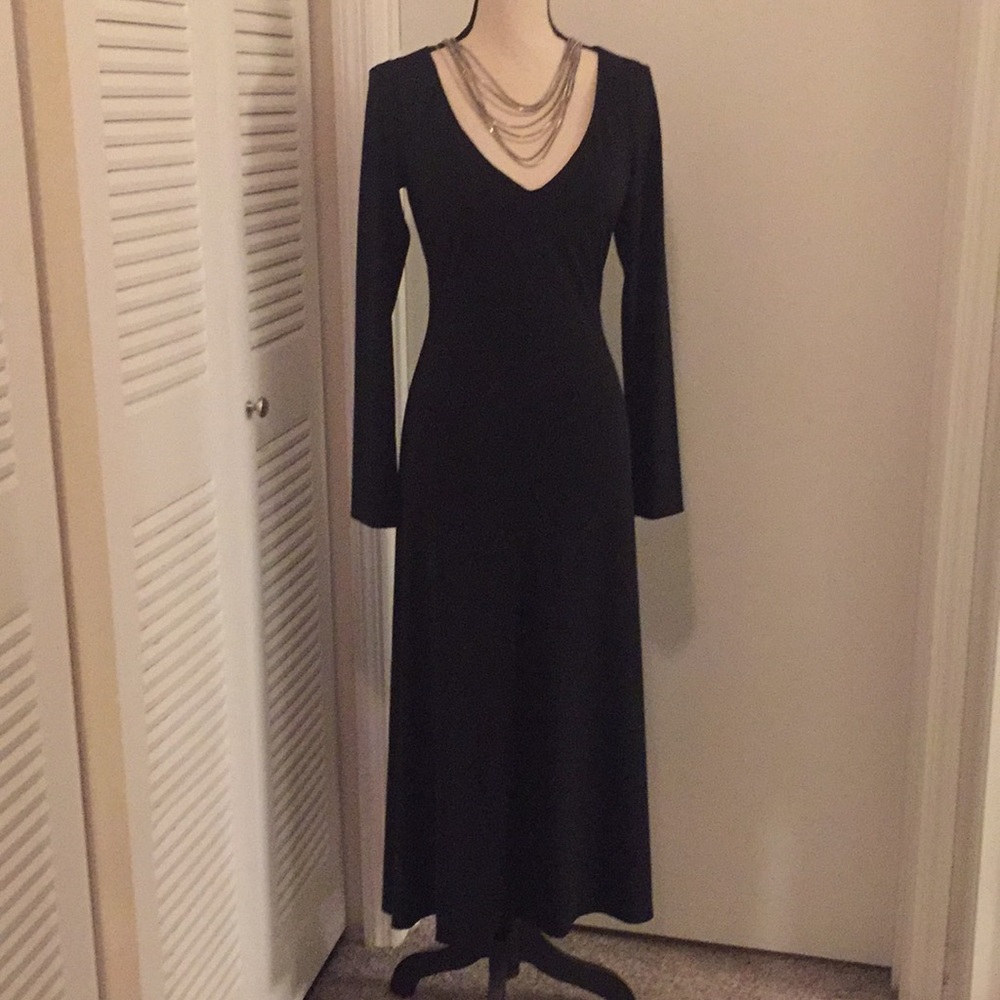 VS Moda international black long sleeve dress S