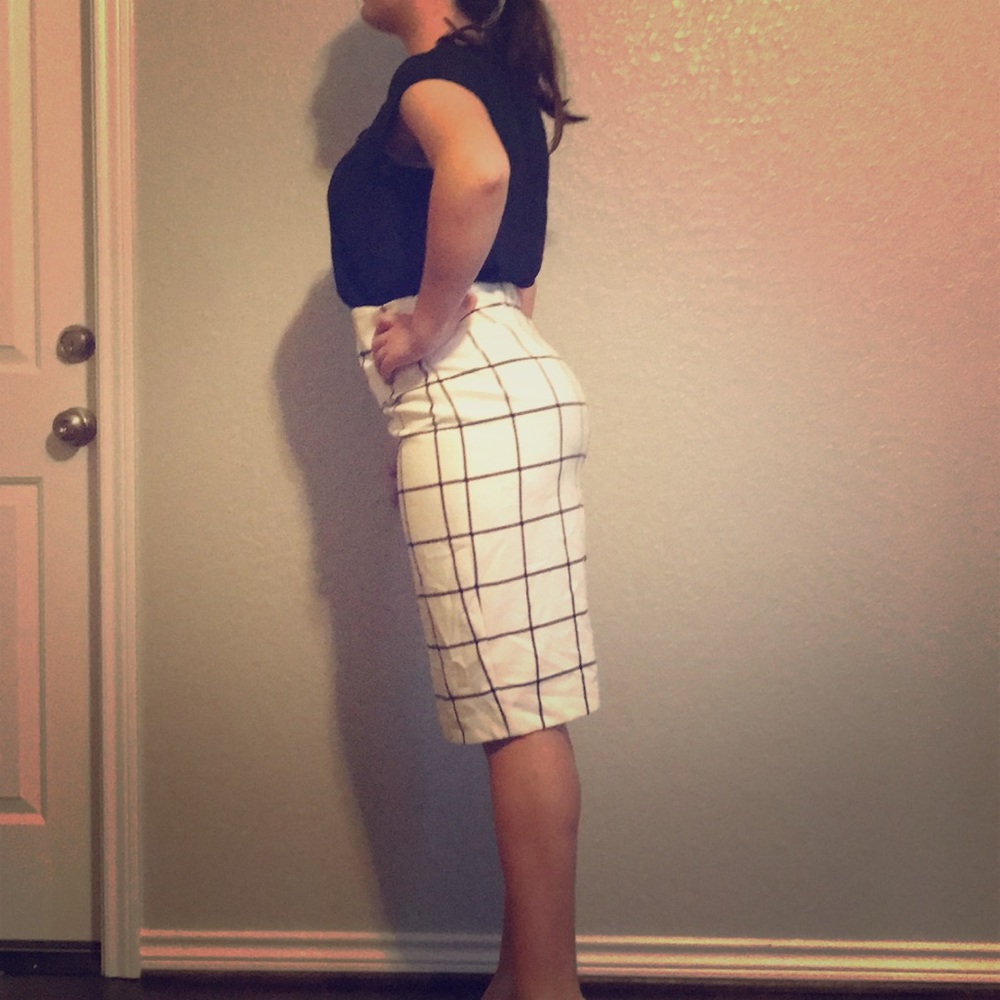 Black and white pencil skirt