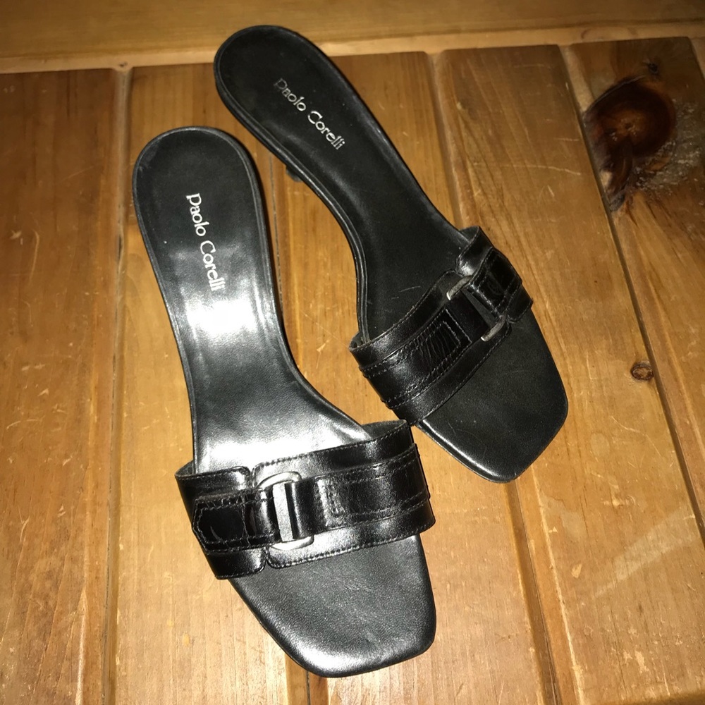 Paolo Corelli kitten heels