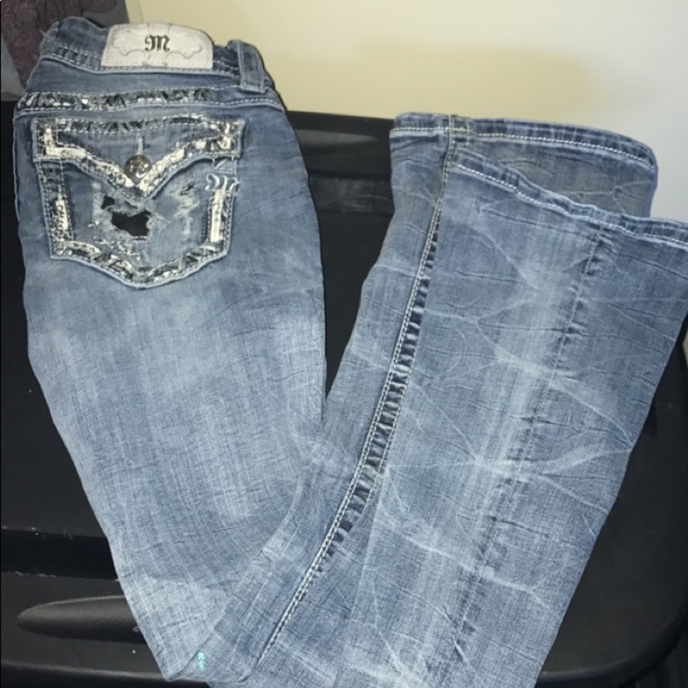 Two pairs of Miss mes