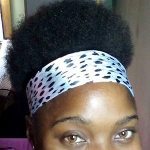 Meet your Posher, Roxanne