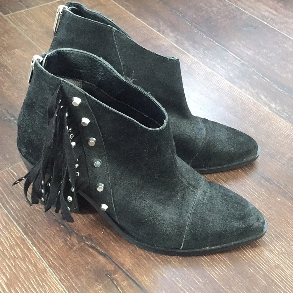 Black Fergie Booties