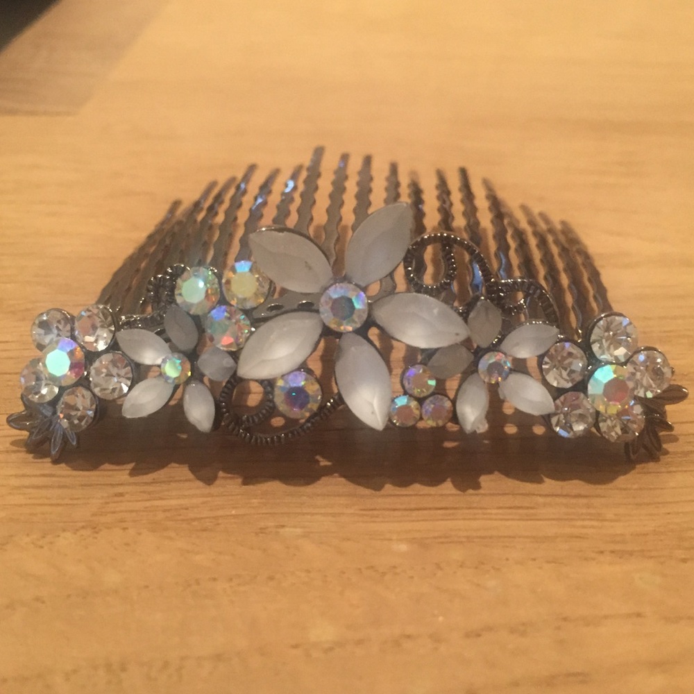 Crystal / Flower Hair Comb