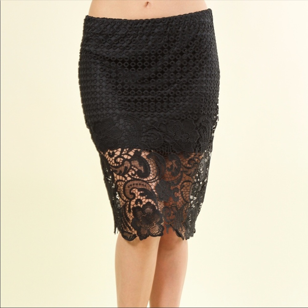 !!! Laila Lace Knee Length Skirt