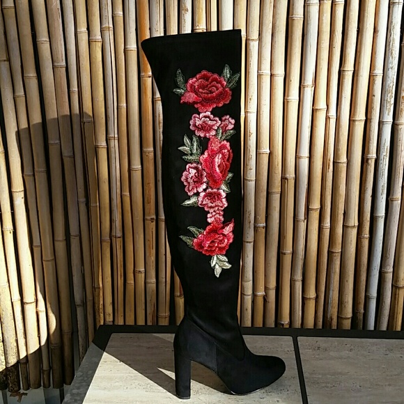 *LAST PAIR* Floral Black Over-the-knee Boot Sz 9.5 - Picture 2 of 7